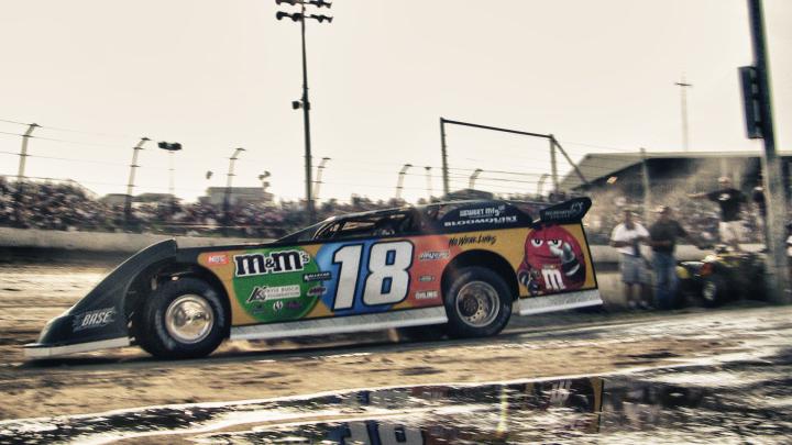 [74+] Kyle Busch Wallpaper 