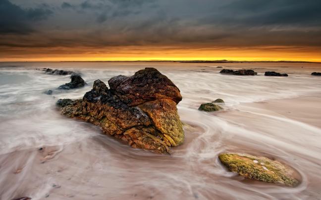 Windows 8 Desktop Wallpaper Beach Sunset desktop wallpaper (1600 x 1000 