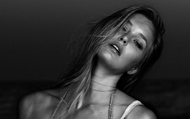Bar Refaeli Wallpapers | Highlight Wallpapers