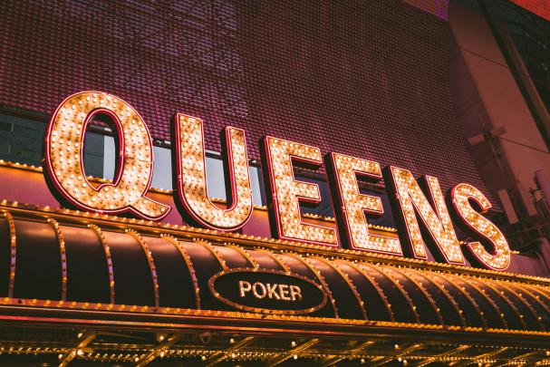 7 Aesthetic Desktop Backgrounds With Neon Signs | Her Campus