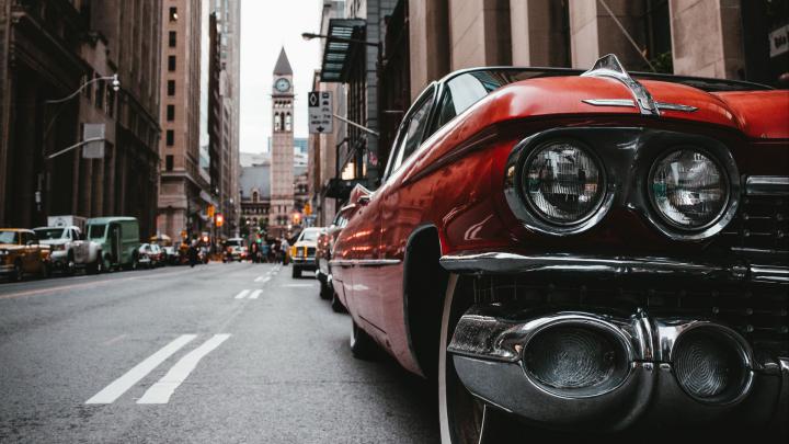 Download wallpaper 1920x1080 car, old, street, city, metropolis full hd 