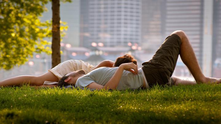 Loving Couple Wallpaper \u00b7\u2460 