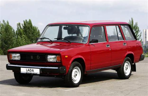 VAZ 2104, a vaz-2107 oroszorsz\u00e1gi gy\u00e1rt\u00e1sa 2012 \u00e1prilis\u00e1ban \u00e9rt v\u00e9get 