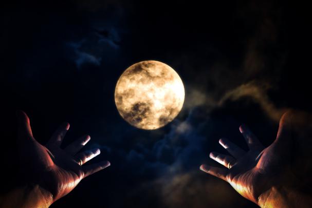 Beautiful Of Full Moon Wallpapers HD \/ Desktop and Mobile Backgrounds