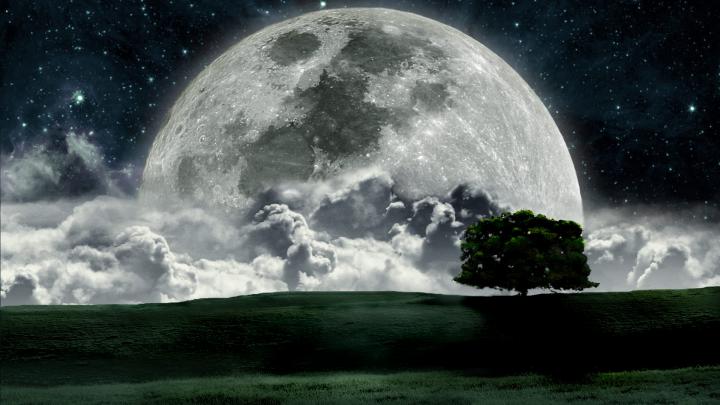 FREE 20+ Best Moon Desktop Wallpapers in PSD