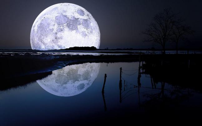 Moon Desktop Wallpapers