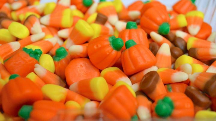 Halloween Candy Corn Wallpapers - Top Free Halloween Candy Corn 