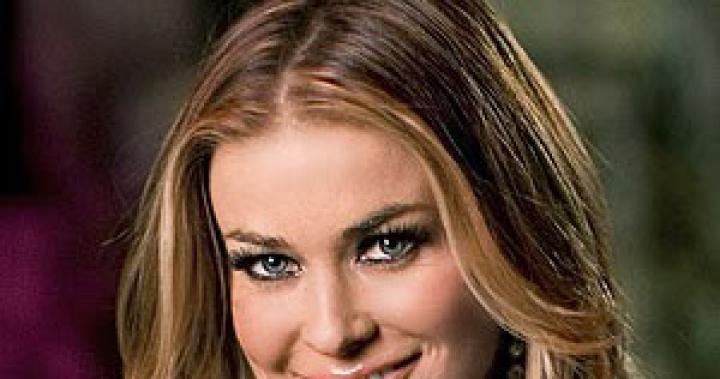 High Quality Desktop Wallpapers: HQ Wallpapers of Hot Carmen Electra