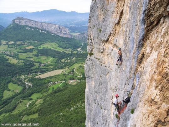 Download rock climbing wallpapers
