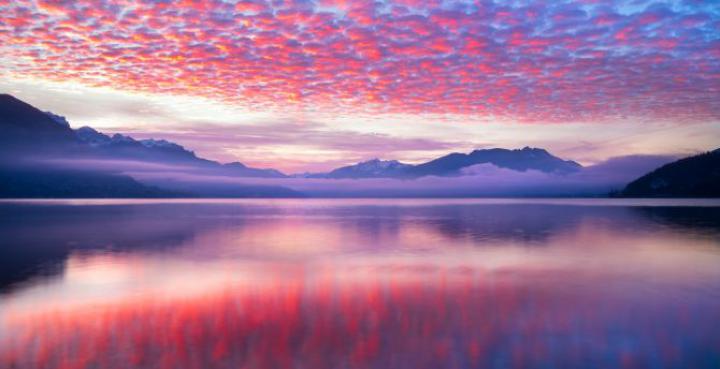 Desktop wallpaper mountains, pink clouds, reflections, lake, hd image 