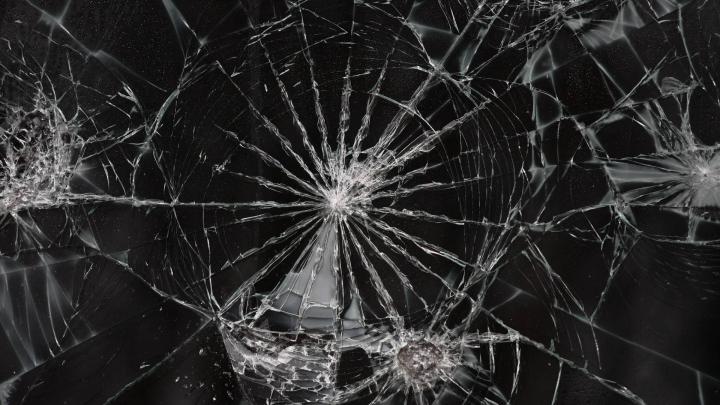 Cracked Screen Amazing HD Wallpapers \u0026 Backgrounds (High Quality) - All 