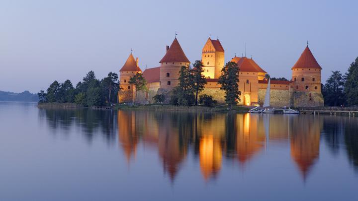 Trakai Island Castle HD Wallpaper | Background Image | 1920x1080