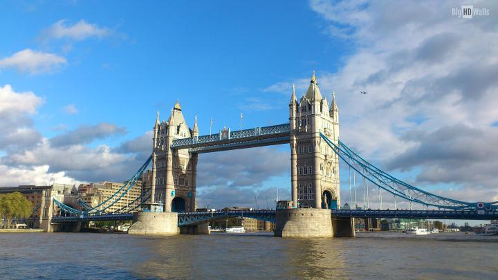 London Bridge Wallpaper -