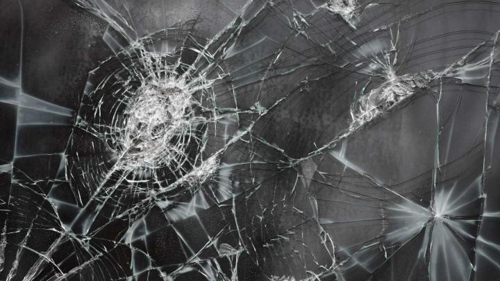 Broken Screen Background (63+ images)