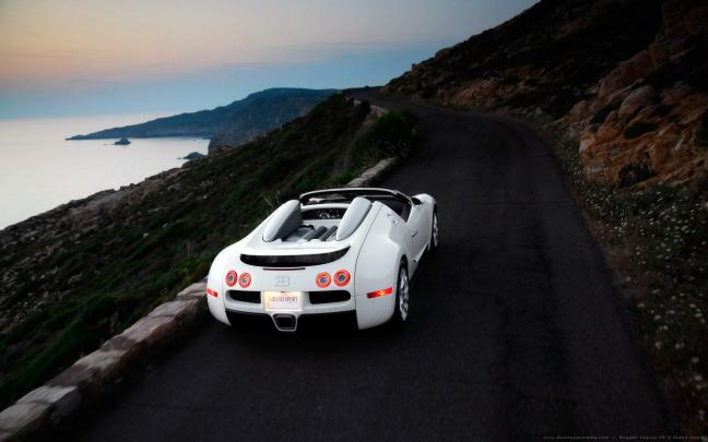Wallpaper Golden Bugatti Car