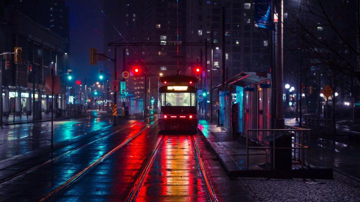 1920x1080 Wallpaper trolley, stop, city, evening, lighting | City 