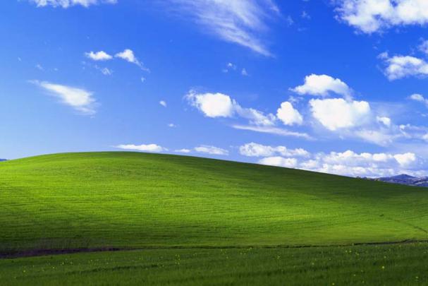 How the rolling hills of \u0026#39;Bliss\u0026#39; changed desktop backgrounds forever 