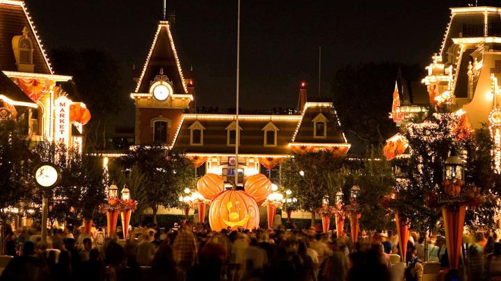 Disneyland Halloween Wallpapers on WallpaperDog