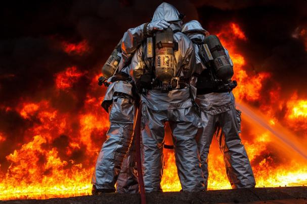 Firefighter Desktop Backgrounds \u00b7\u2460 