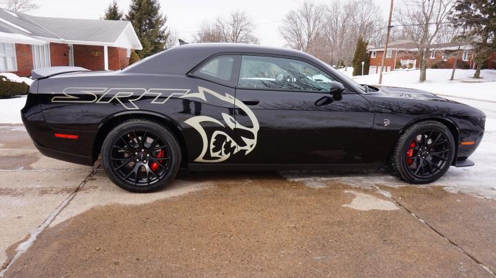 Dodge Challenger Black Hellcat Wallpaper -