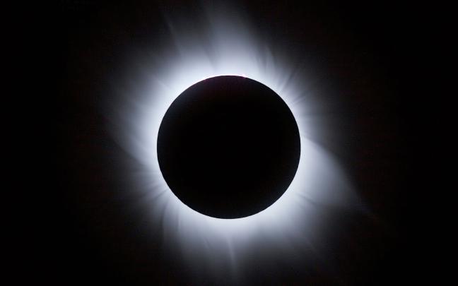 [42+] HD Eclipse Wallpaper 