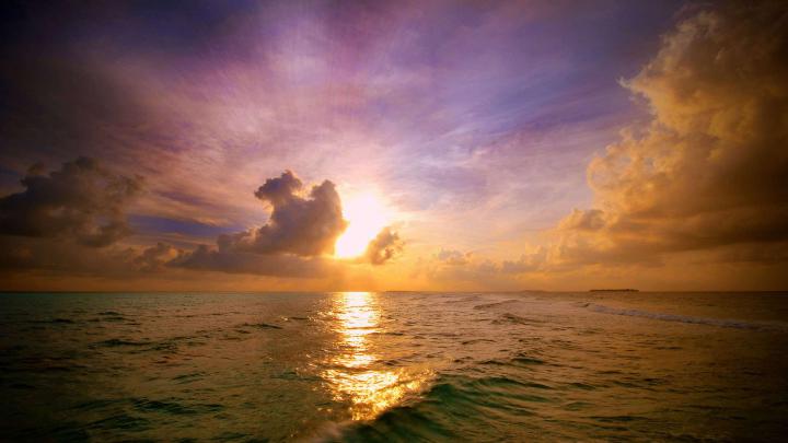 13 Free Ocean Wallpapers For Your Desktop or Phone