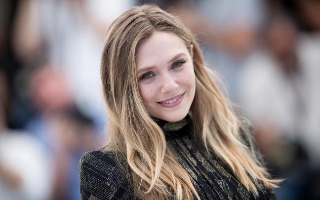 Download 3840x2400 wallpaper smile, actress, at premier, elizabeth 