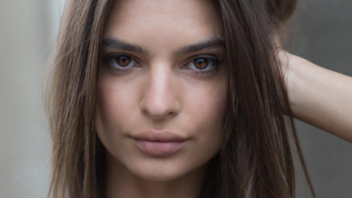 Free download Galleries Emily Ratajkowski Pics Emily Ratajkowski 