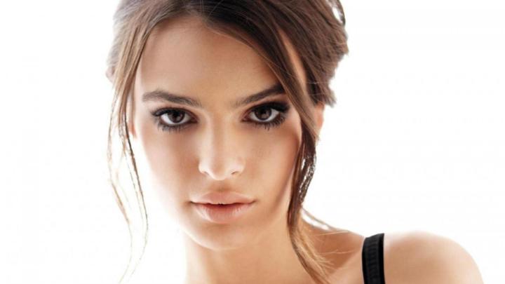 Emily Ratajkowski Celebrity HD Wallpaper 1920x1080 (1080p) - Wallpaper 