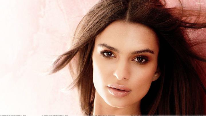 Emily Ratajkowski Wallpaper (80+ images)