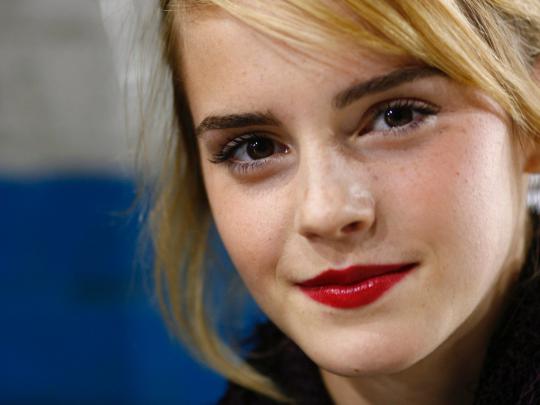 Emma Watson Wallpaper and Background Image | 1600x1200