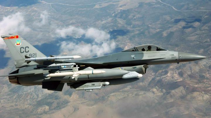 F 16 Fighting Falcon Aviation Aircraft Desktop Wallpaper 2560x1600 