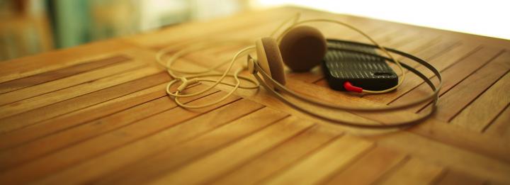 music, Headphones Wallpapers HD \/ Desktop and Mobile Backgrounds