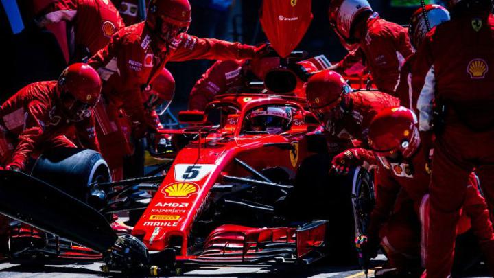 Wallpaper Ferrari F1, Formula 1, Pit Stop, Group Of People \u2022 Wallpaper 