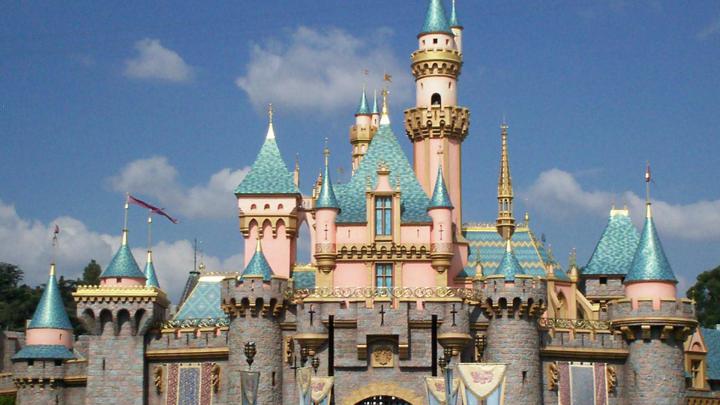 Disneyland Wallpaper Desktop 1600x900 -