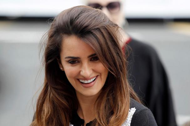 Desktop Bollywood And Hollywood Actresses Wallpapers