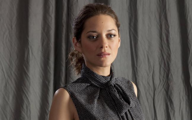 HollyWood Actresses Wallpapers - Marion Cotillard Widescreen Wallpaper 