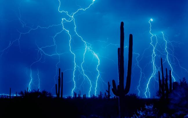 Best Desktop HD Wallpaper - Lightning Wallpapers