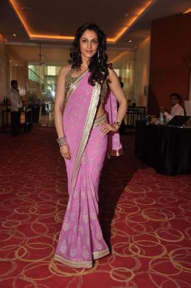HD PC Desktop Wallpapers: Isha Koppikar
