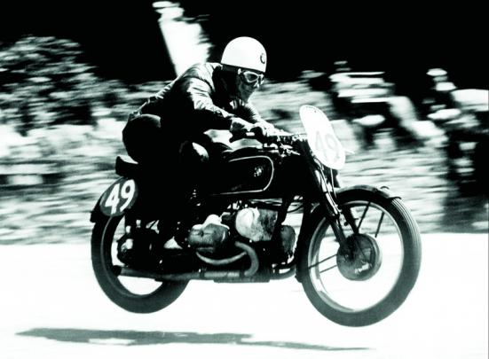 1939 isle of man tt senior tourist trophy georg meier8230 3165x2330 