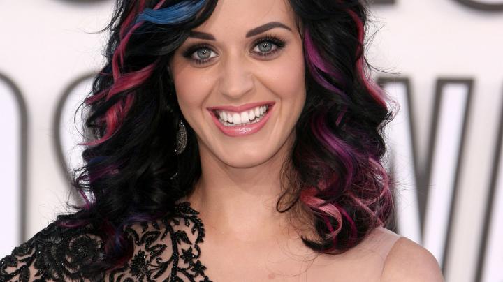 Katy Perry Wallpaper A28 - HD Desktop Wallpapers