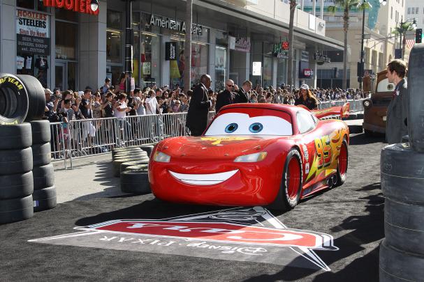 Cars_Lightning McQueen | HD Wallpapers (High Definition) | Free Background