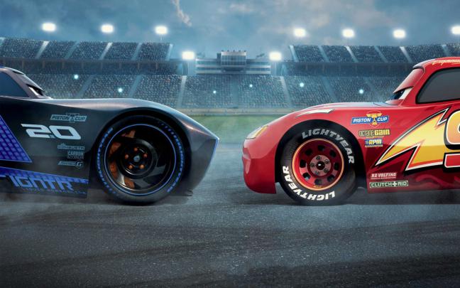 Cars 3 Jackson Storm vs Lightning McQueen Wallpapers | HD Wallpapers 