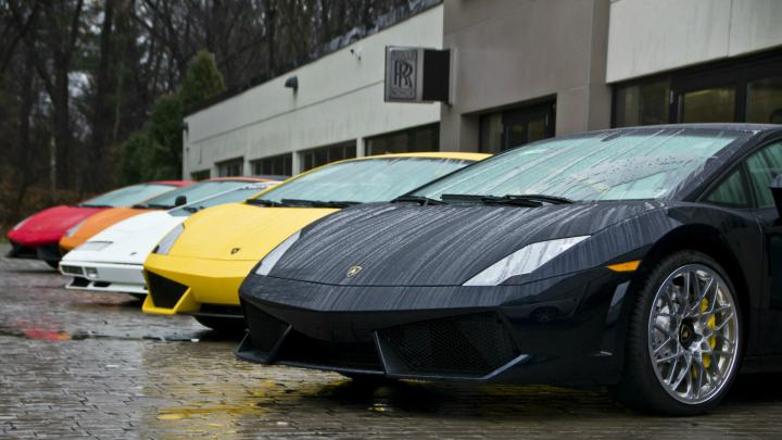 [45+] Supercars HD Wallpapers 1080p 