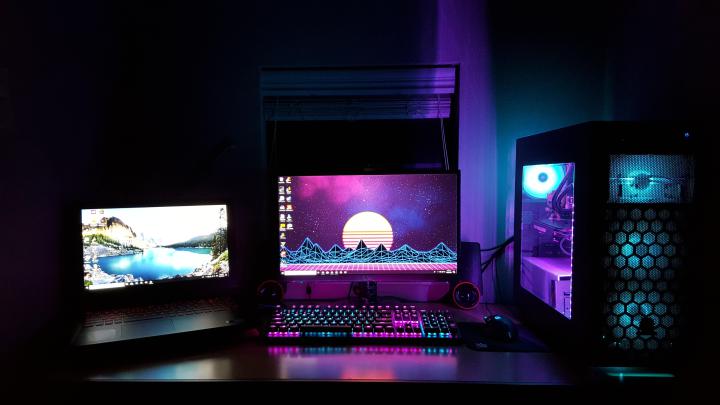 Purple Pc Setup Wallpaper - Toire Wallpaper