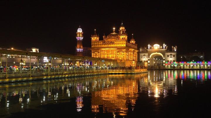 Golden Temple Night View Hd Wallpaper