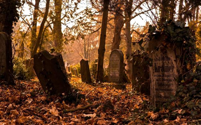 Creepy Graveyard Wallpaper (64+ images)