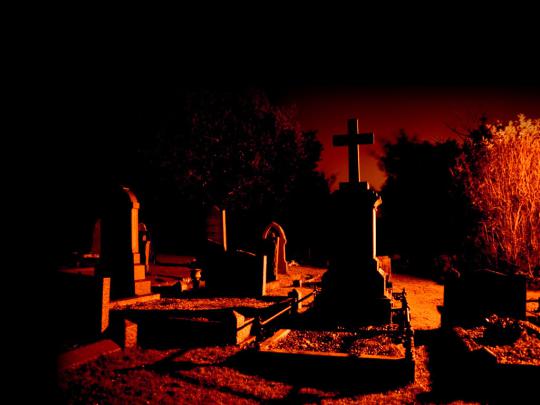 [45+] Halloween Graveyard Wallpaper 