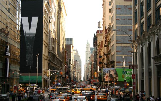 [41+] City Street Wallpaper 