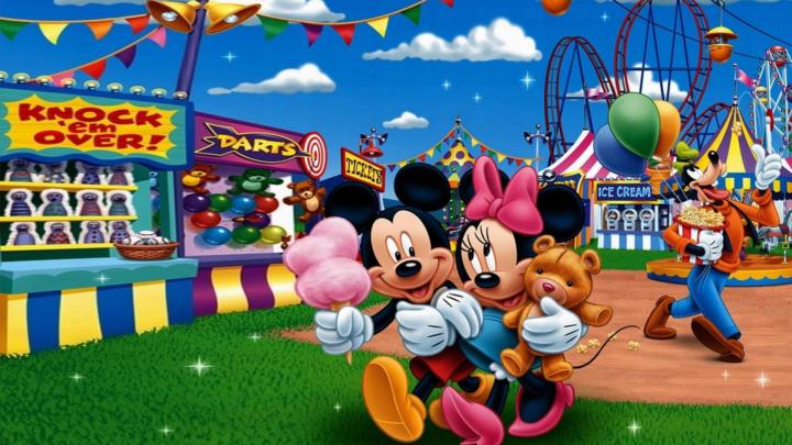 Mickey And Minnie In Circus Hd Wallpaper